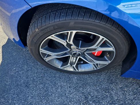 Used 2018 Kia Stinger GT2 image 3