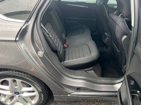 Used 2014 Ford Fusion SE FWD image 23