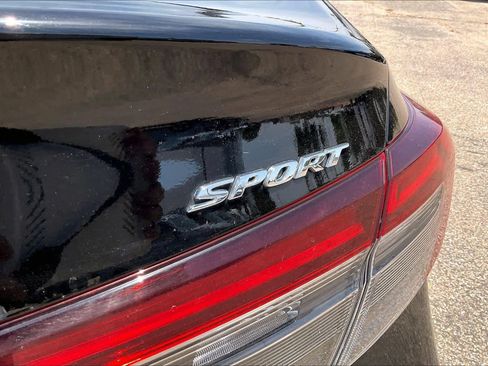 Used 2025 Honda Civic Sport image 29