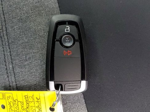 New 2025 Ford Bronco 2-Door image 33