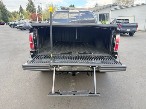 Used 2014 Ford F150 Raptor w/ Equipment Group 801A Luxury AWD/4WD image 17
