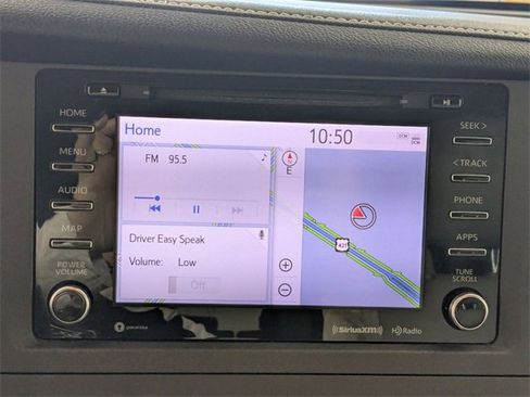 Used 2018 Toyota Sienna XLE w/ XLE Navigation Package image 20