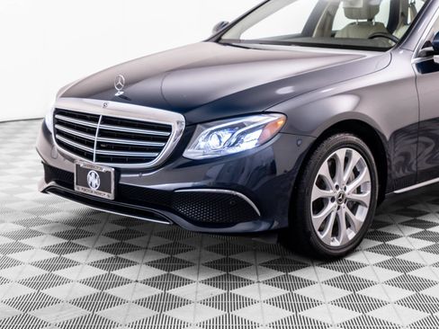 Used 2017 Mercedes-Benz E 400 4MATIC Wagon image 37