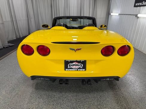 Used 2011 Chevrolet Corvette Convertible w/ Preferred Equipment Group RWD image 5