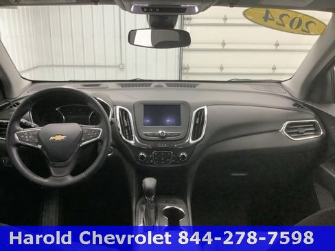 Used 2024 Chevrolet Equinox LT image 13