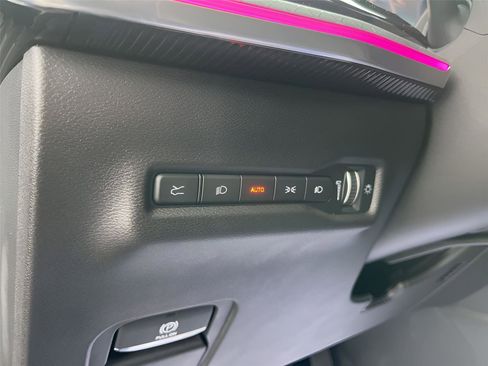 Used 2025 Jeep Wagoneer S Limited image 18