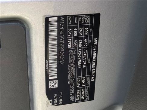 Used 2024 Mercedes-Benz Sprinter 2500 image 24