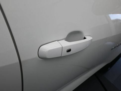 Used 2022 Chevrolet Blazer LT FWD image 46