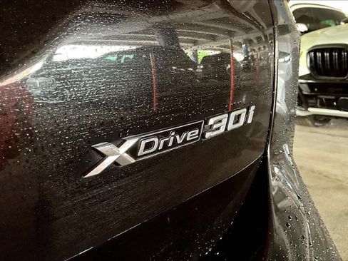 Used 2023 BMW X3 xDrive30i w/ M Sport Package image 9