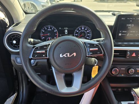 Used 2023 Kia Forte LXS FWD image 14
