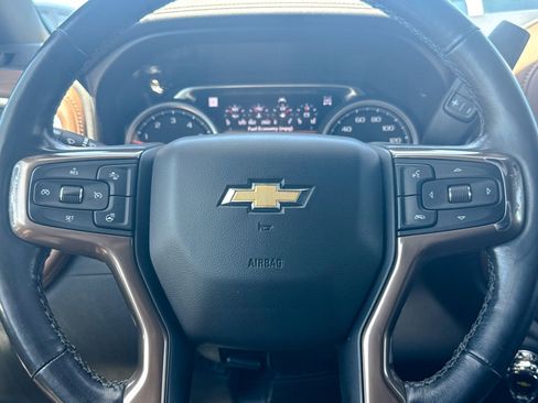 Certified 2019 Chevrolet Silverado 1500 High Country w/ Technology Package AWD/4WD image 38