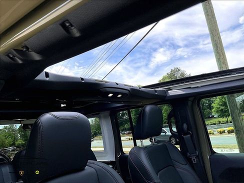 Used 2026 Jeep Wrangler Unlimited Rubicon 392 image 21