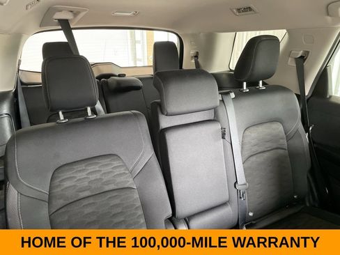 Used 2025 Nissan Pathfinder SV AWD/4WD image 23