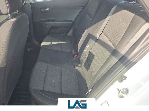 Used 2021 Kia Rio S image 3