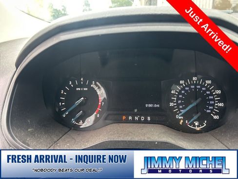 Used 2017 Ford Edge SE image 4