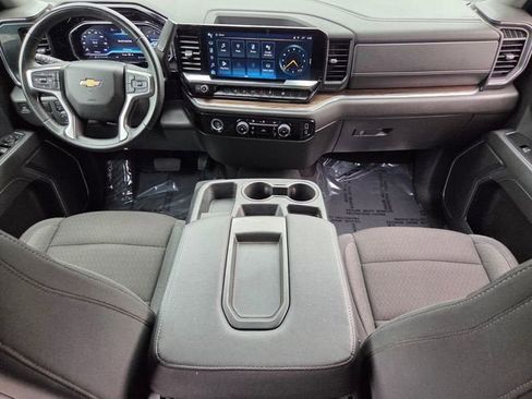 Used 2024 Chevrolet Silverado 1500 LT RWD image 14