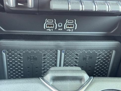 New 2026 RAM 3500 Laramie w/ Night Edition AWD/4WD image 38