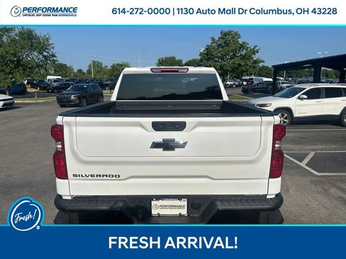 Used 2024 Chevrolet Silverado 1500 Custom Trail Boss AWD/4WD image 5
