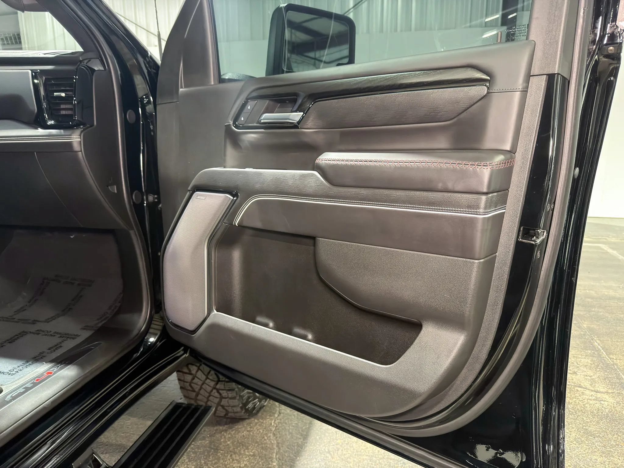 Used 2026 GMC Sierra 2500 AT4X AWD/4WD image 19