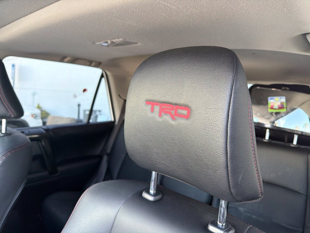 Used 2022 Toyota 4Runner TRD Off-Road Premium w/ Moonroof Package AWD/4WD image 18