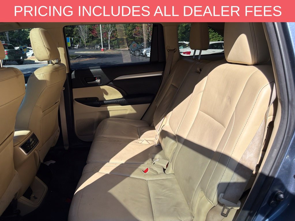 Used 2015 Toyota Highlander XLE FWD image 9