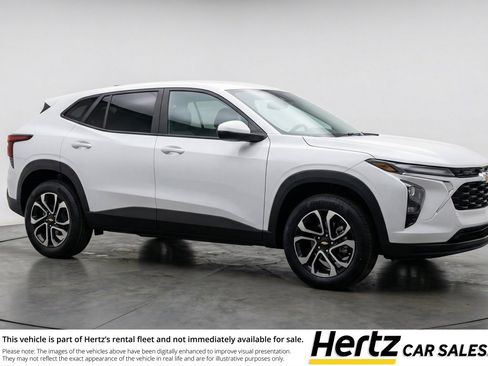 Used 2025 Chevrolet TrailBlazer LT image 1