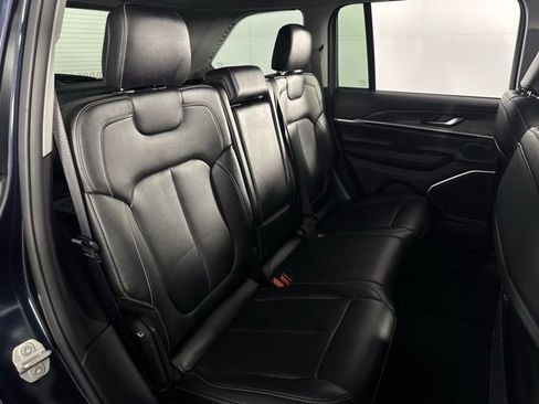 Used 2023 Jeep Grand Cherokee 4WD 4xe image 15