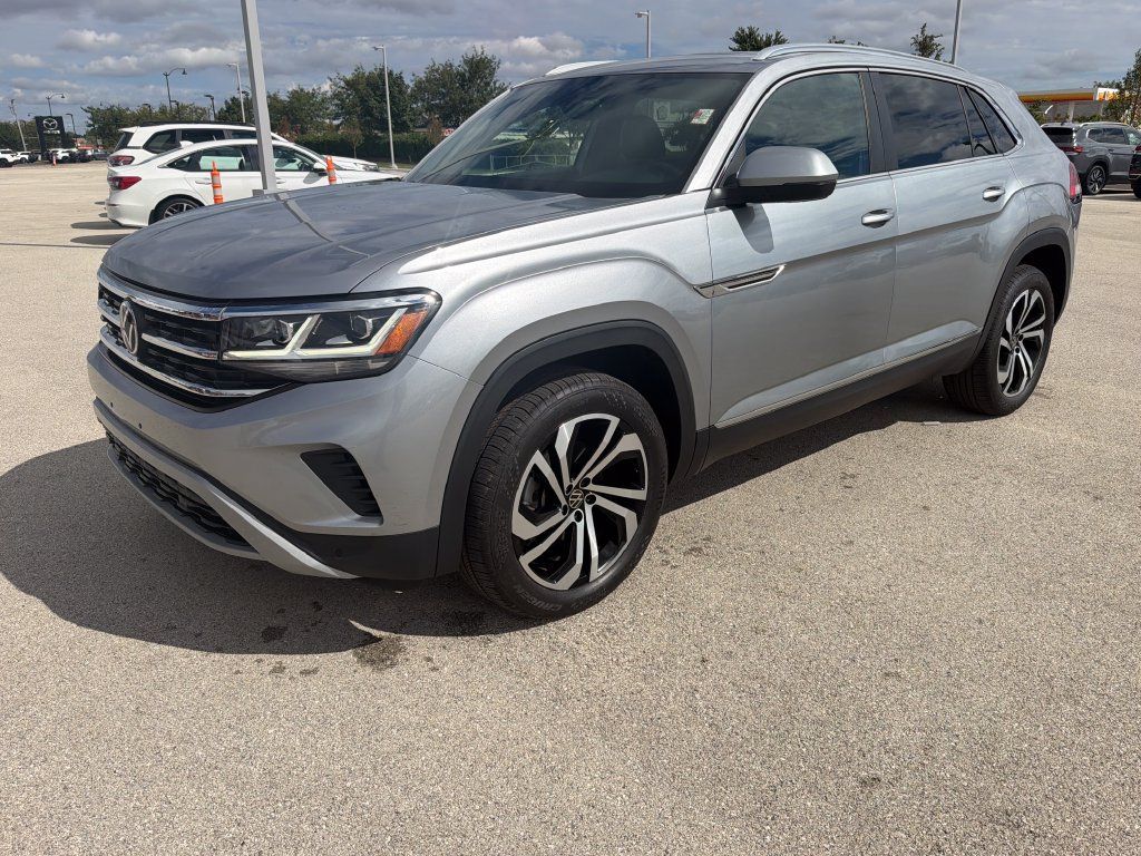 Certified 2023 Volkswagen Atlas Cross Sport SEL AWD/4WD image 3