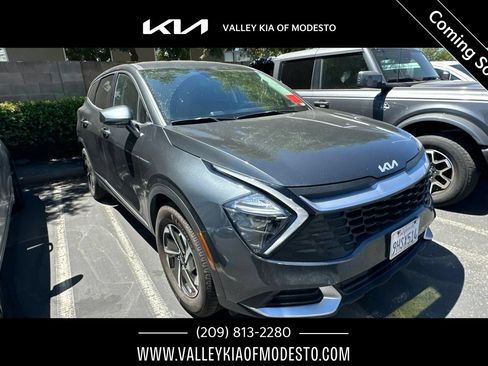 Used 2023 Kia Sportage LX FWD image 1