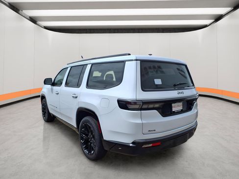 New 2026 Jeep Grand Wagoneer Limited AWD/4WD image 4