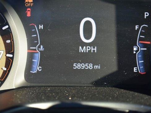 Used 2024 Jeep Compass Latitude AWD/4WD image 29