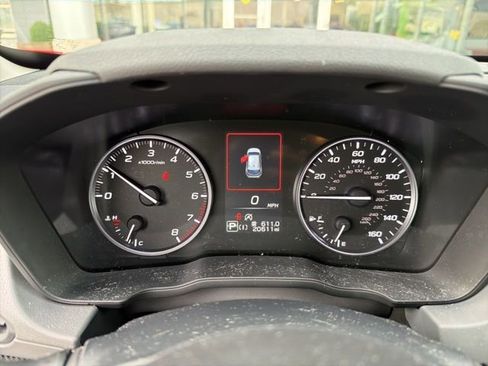 Used 2024 Subaru Crosstrek 2.0i Premium w/ Crosstrek Mirror Package image 2