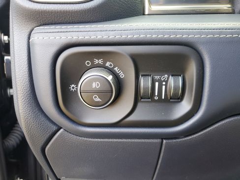 Used 2019 RAM 2500 Limited image 28