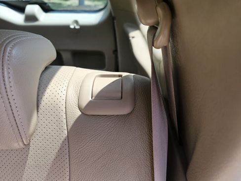 Used 2005 Honda CR-V EX image 27