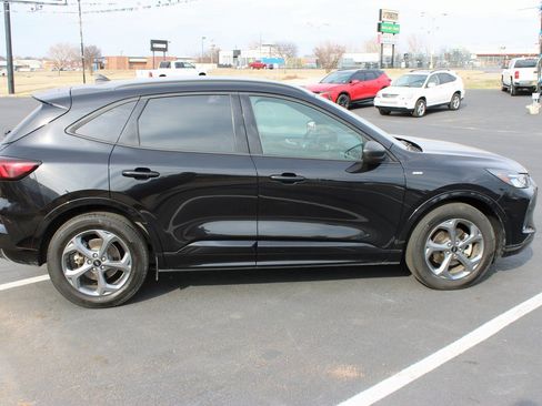 Used 2024 Ford Escape ST-Line FWD image 9
