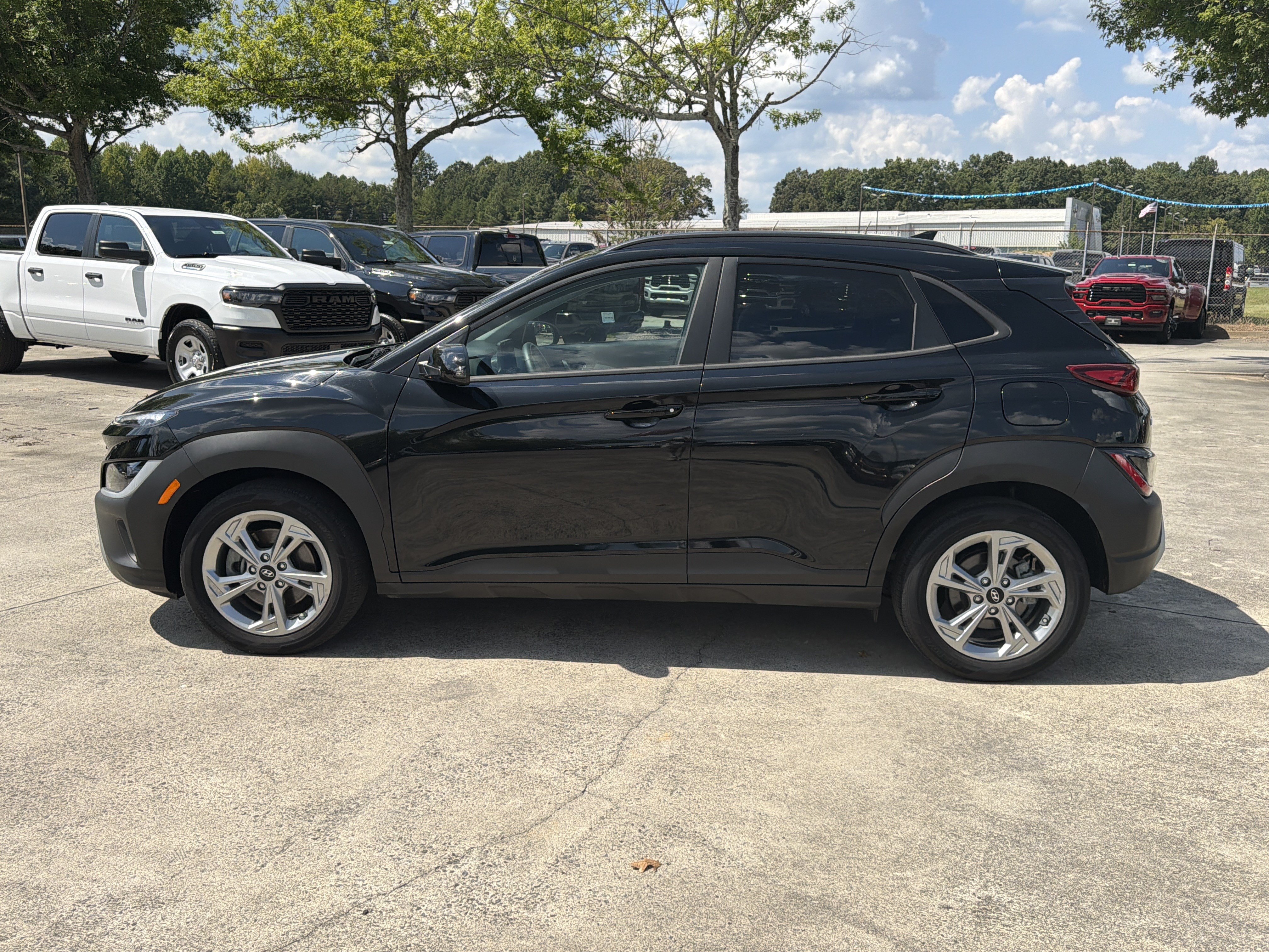 Used 2023 Hyundai Kona SEL w/ Convenience Package AWD/4WD image 4