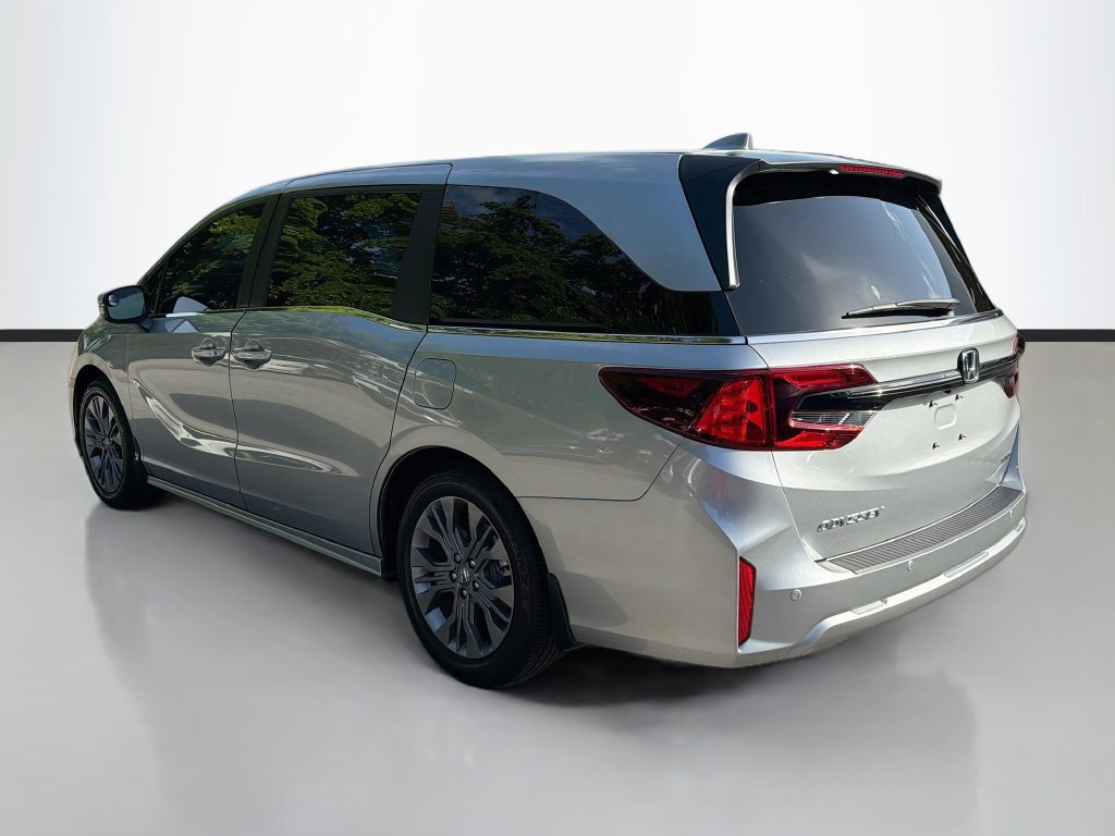 Certified 2025 Honda Odyssey Touring image 5