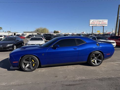 Used 2018 Dodge Challenger SRT Hellcat image 4