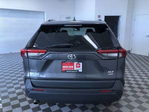 Used 2022 Toyota RAV4 XLE image 6