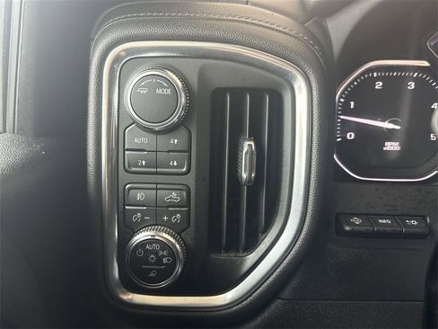 Certified 2022 GMC Sierra 2500 Denali w/ Denali Ultimate Package image 17