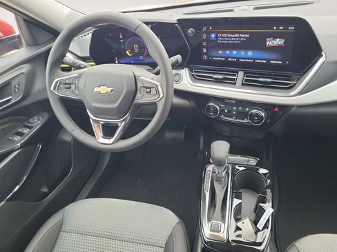 New 2026 Chevrolet Trax LT w/ Driver Confidence Package image 12