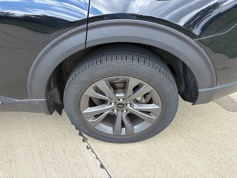 Used 2021 Ford Explorer XLT w/ Equipment Group 202A AWD/4WD image 29