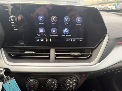 Used 2024 Chevrolet Trax RS w/ Driver Confidence Package FWD image 11