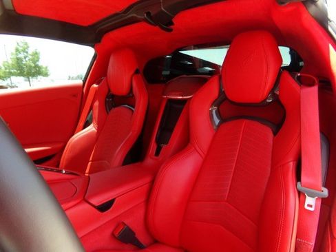 Used 2024 Chevrolet Corvette Stingray Premium Cpe w/ Z51 Performance Package RWD image 25