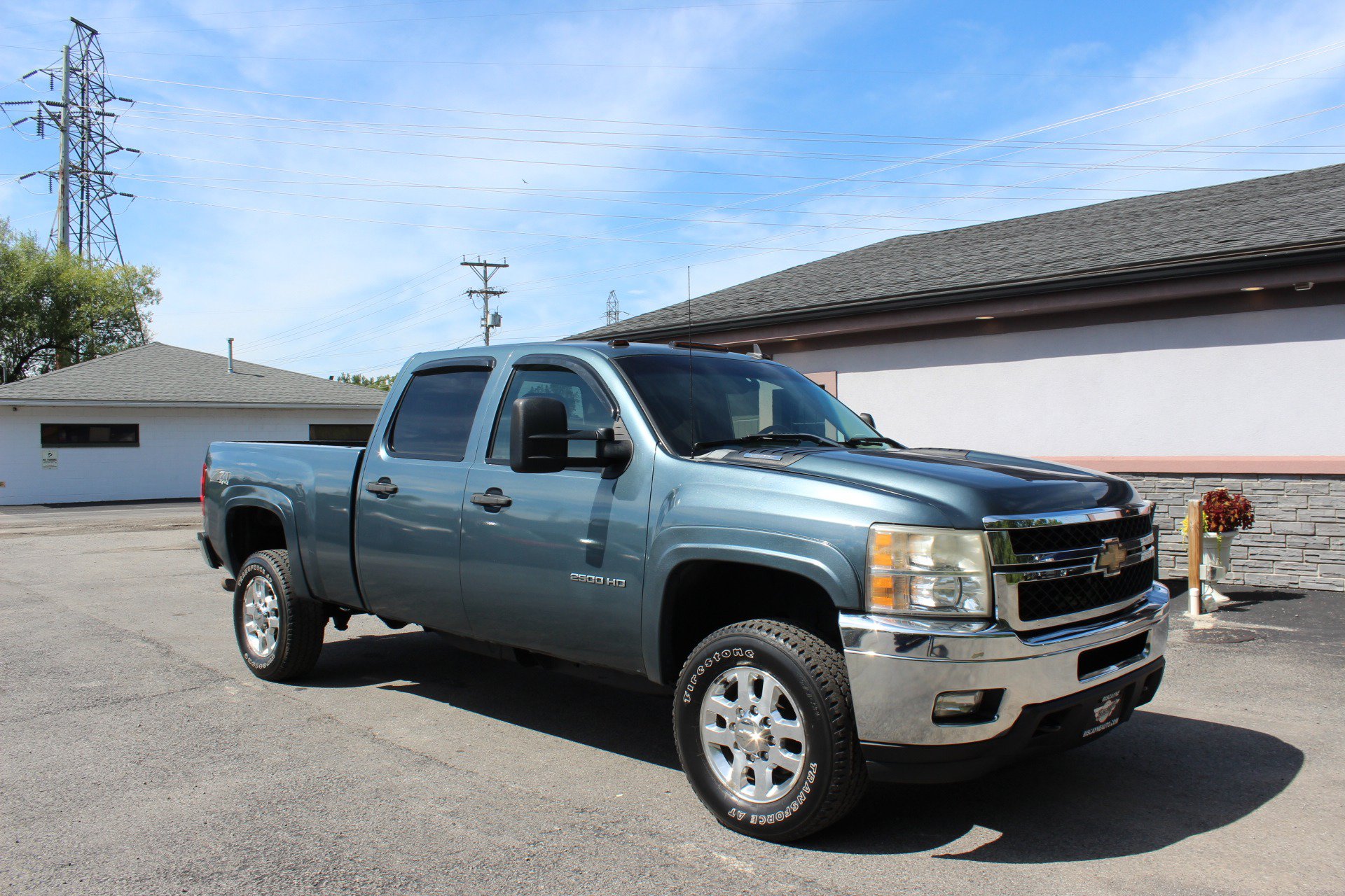 Used 2011 Chevrolet Silverado 2500 LT w/ Interior Plus Package AWD/4WD image 2