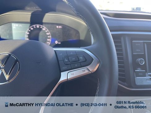 Used 2022 Volkswagen Atlas Cross Sport SE image 24