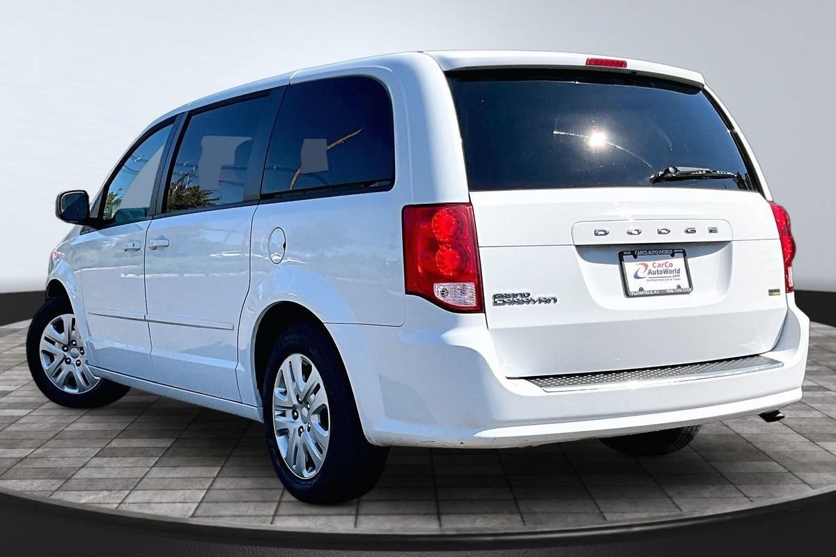 Used 2016 Dodge Grand Caravan SE w/ Quick Order Package 29E SE FWD image 7