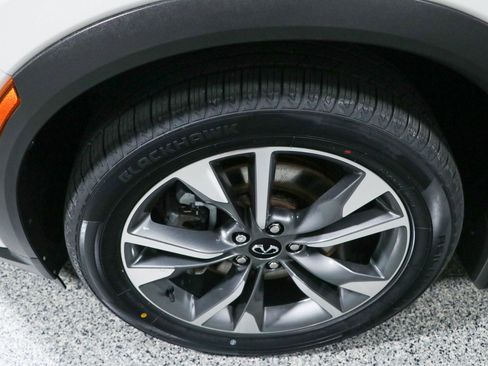 Used 2023 INFINITI QX60 Luxe w/ Performance Audio Package AWD/4WD image 11