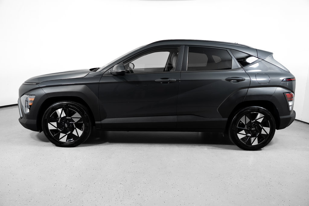 Certified 2025 Hyundai Kona SEL FWD image 13