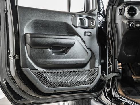 Certified 2021 Jeep Wrangler Unlimited Sport image 39